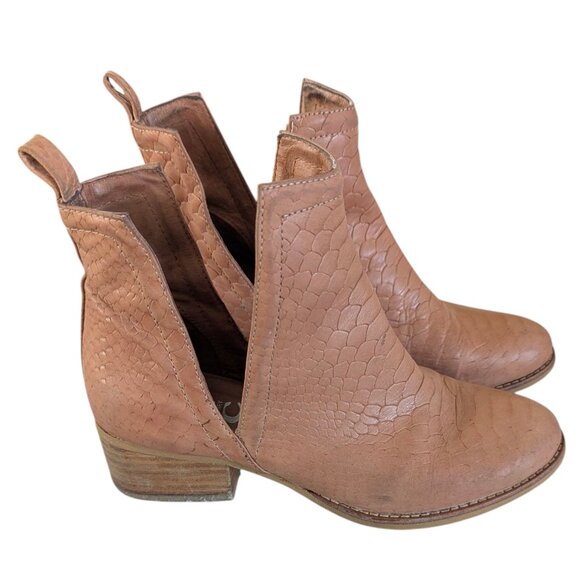 Jeffrey Campbell - ORILEY - Leather Low Rise Boots/Booties - Size 6.5 - Picture 5 of 12